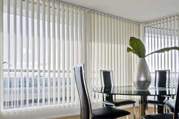 Imagen de estores Lamas verticales y horizontales de madera y PVC