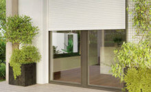 Imagen instalación de toldos para terraza, balcones, comercios y patios